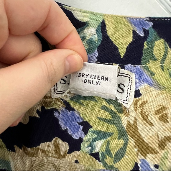 Vintage | Floral Romper - Picture 6 of 7